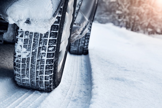 What is a Better Choice, Non-Studded or All-Weather Tyres?