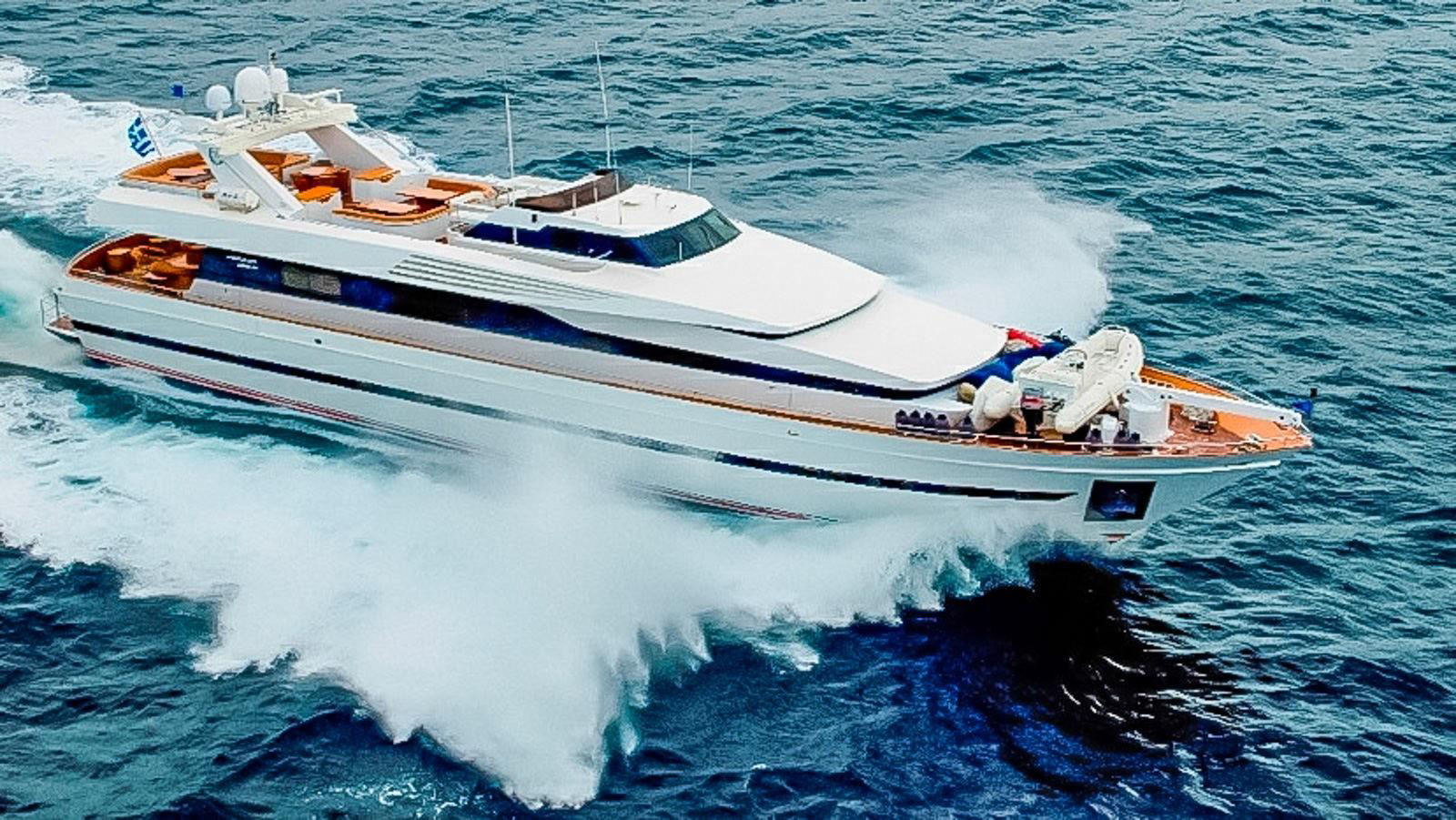 Make the Most of Your Private Yacht Rental Tour in Dubai