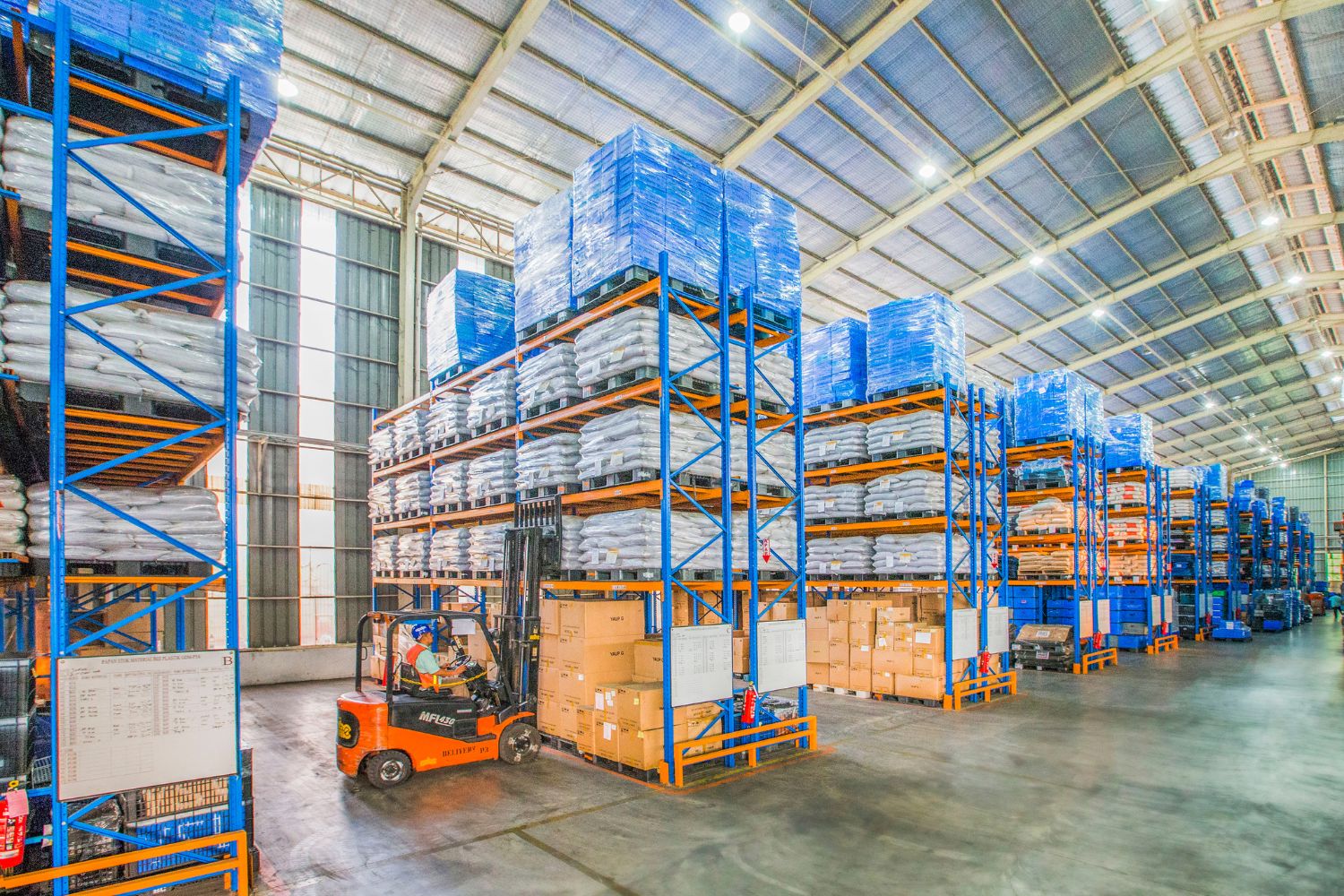 What are the ideal forklifts to use in your warehouse?